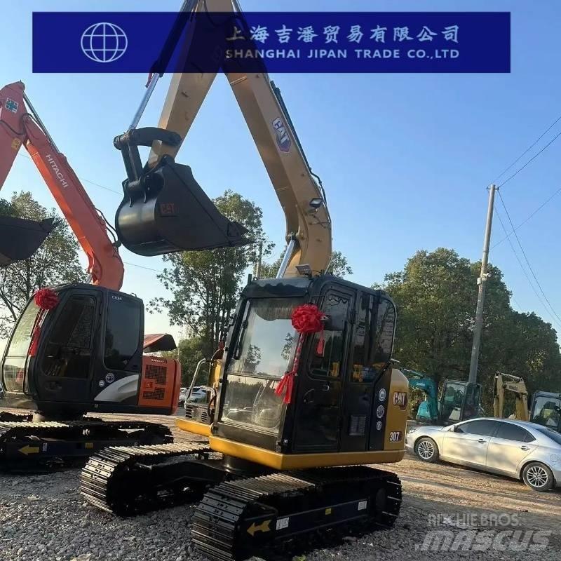 CAT 307 E Pásové rýpadlá