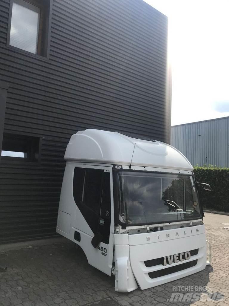 Iveco Stralis AT Kabíny a interiér