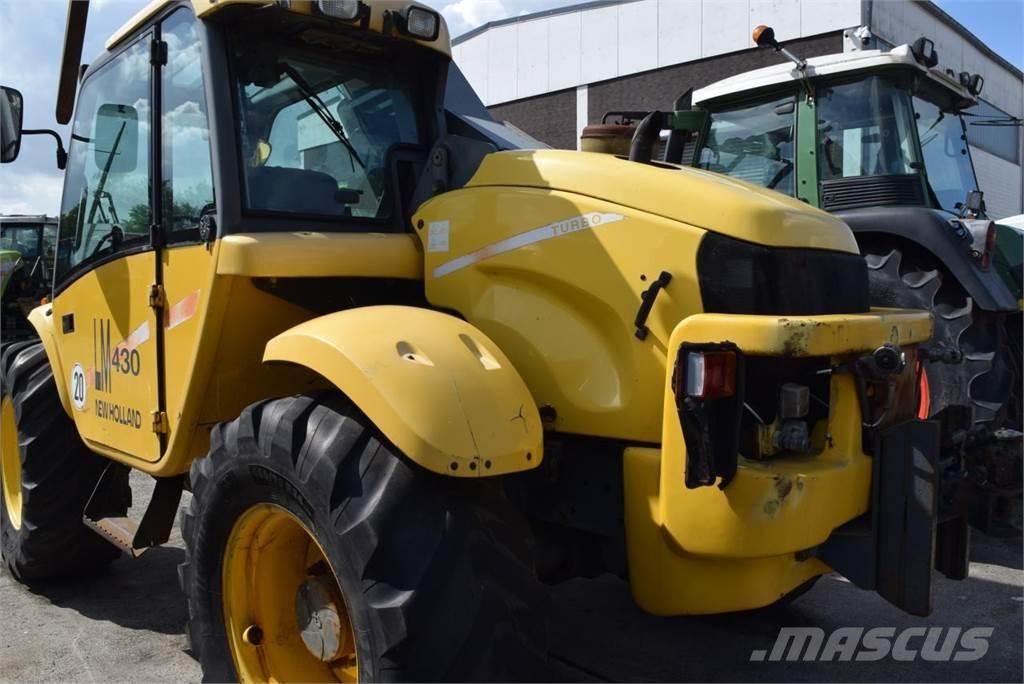 New Holland LM 430 Teleskopické plošiny