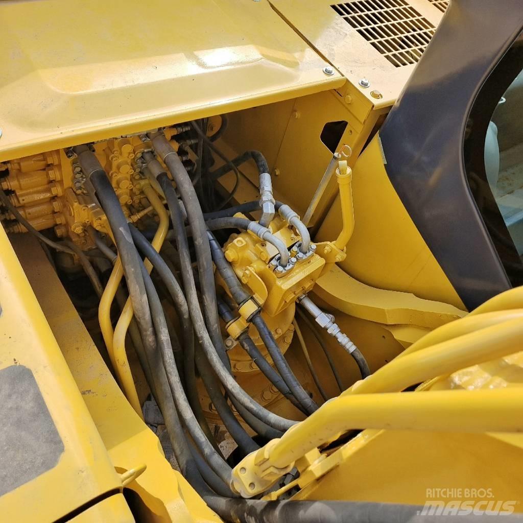 Komatsu PC300 Pásové rýpadlá