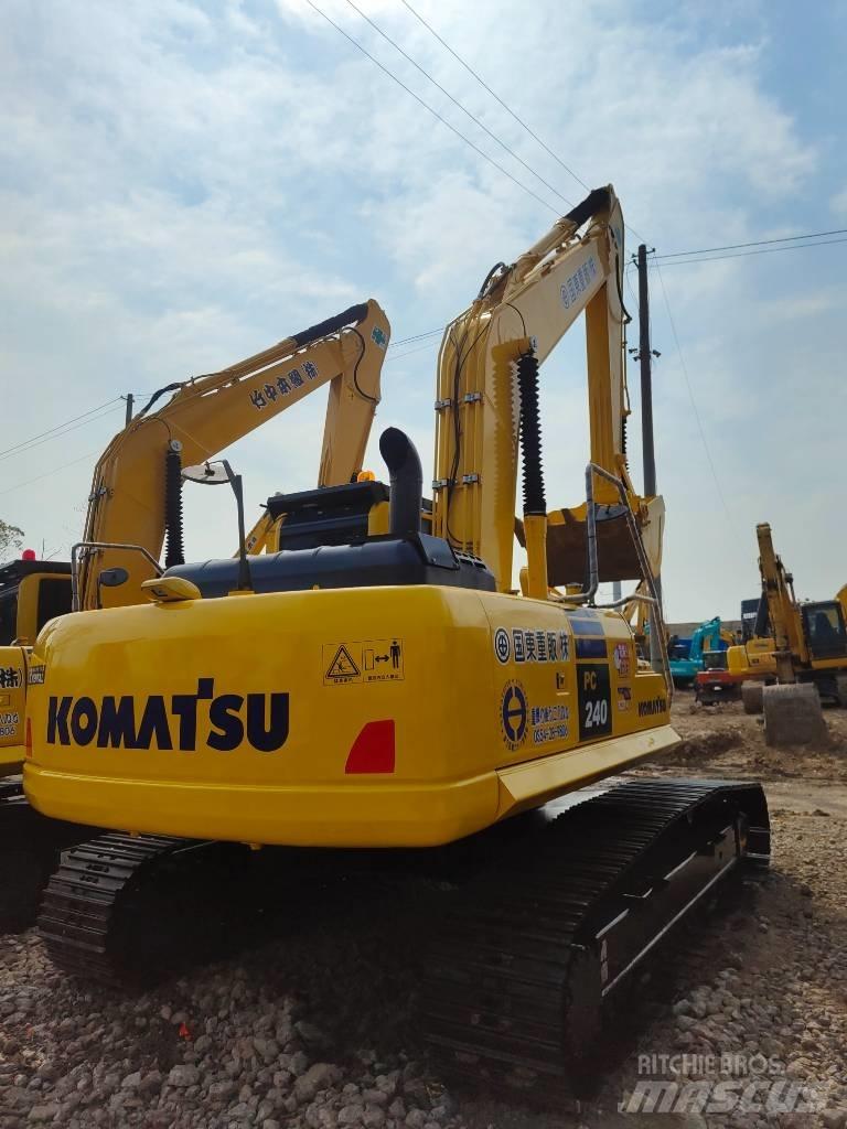 Komatsu PC 240 Pásové rýpadlá