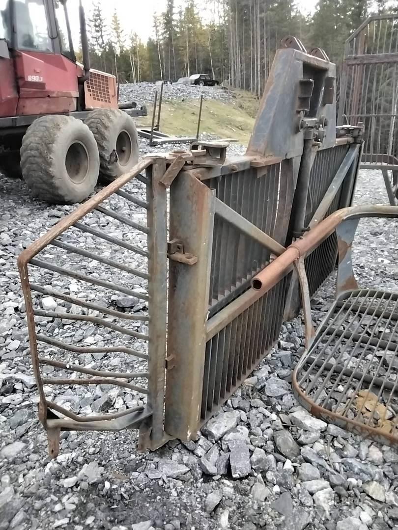 Valmet 860 Ďalšie komponenty