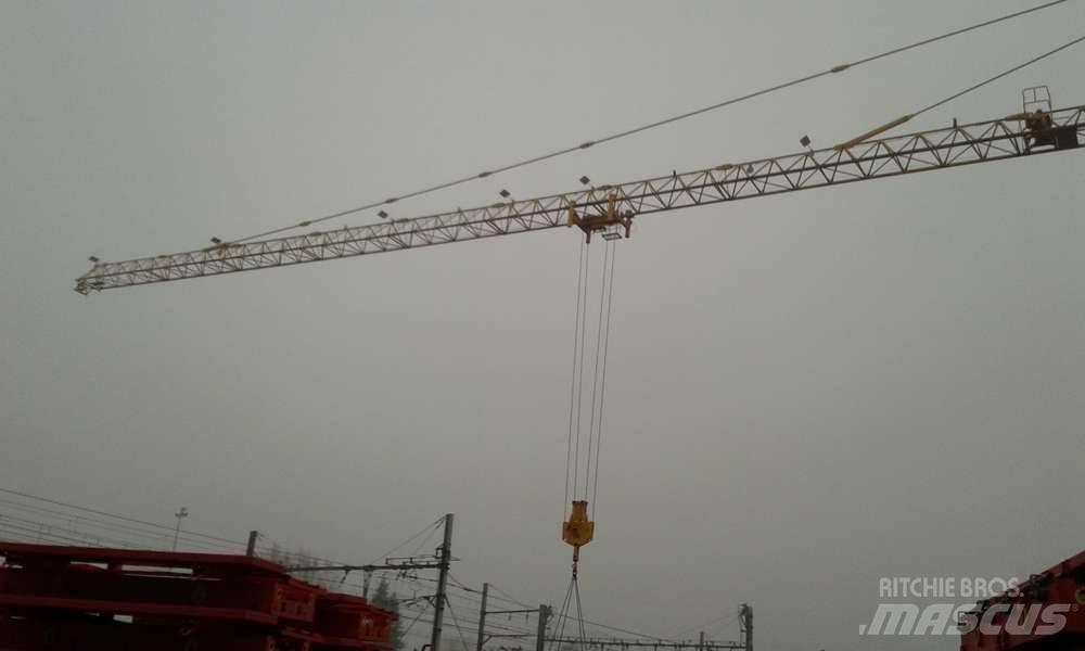 Potain MD 235 J12 Stavebné žeriavy