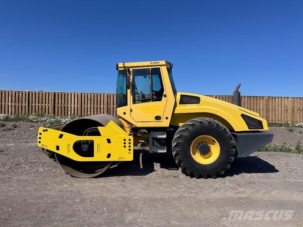 Bomag BW 213 D H-4 Ťahačové valce