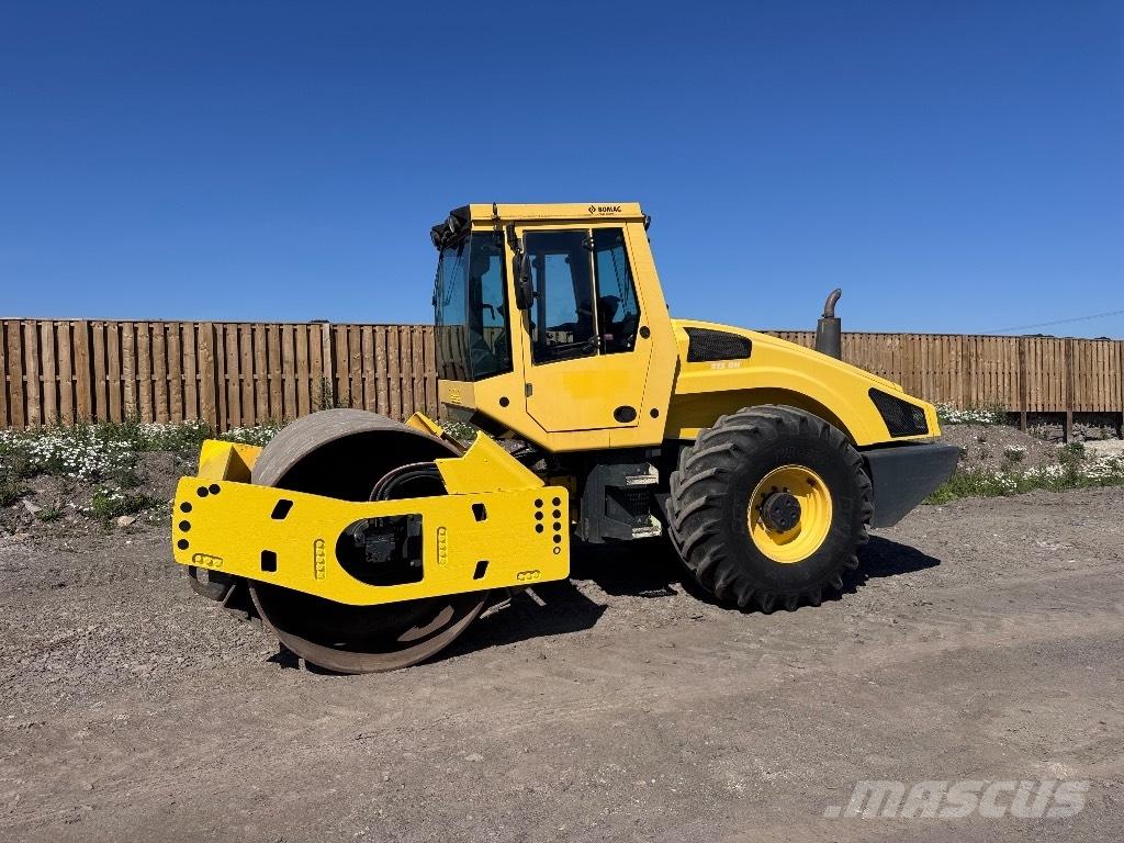 Bomag BW 213 D H-4 Ťahačové valce
