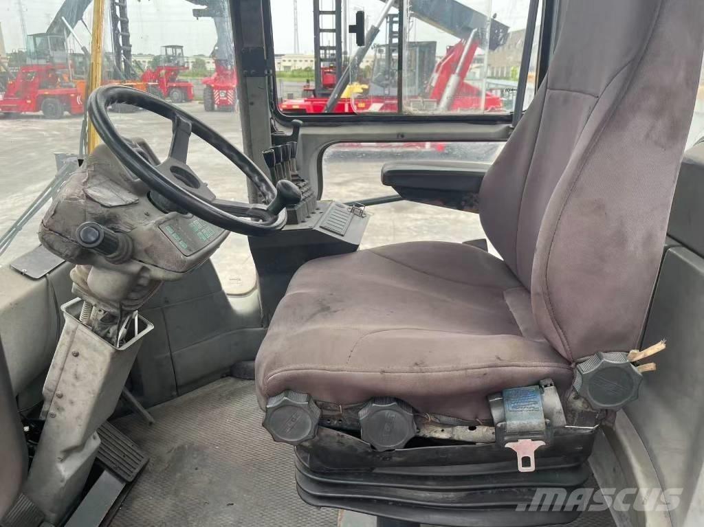 Kalmar DCF 300-12 Dieselové vozíky