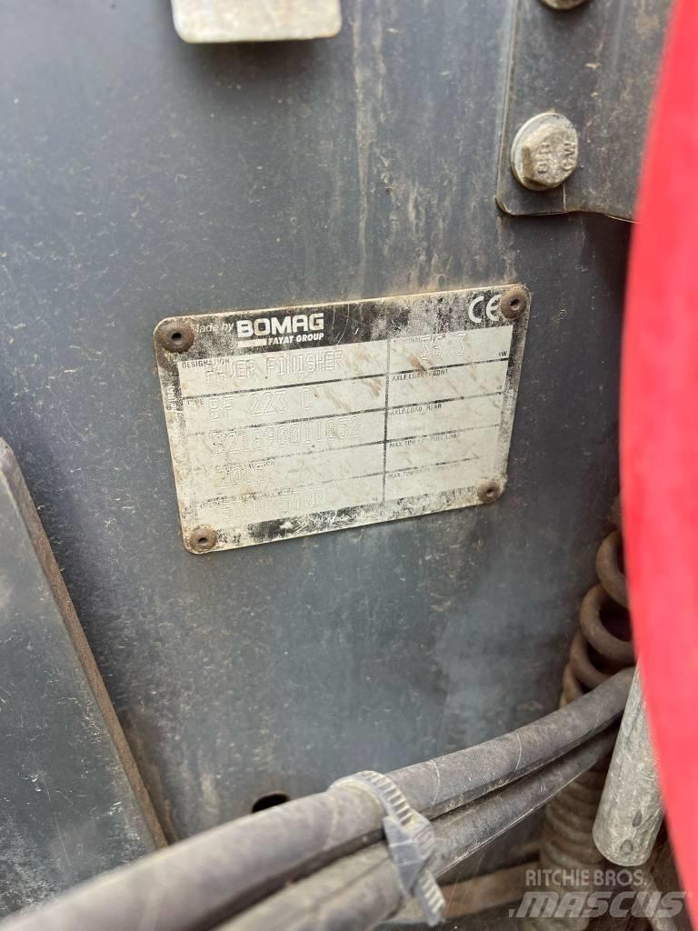 Bomag BF 223 C Finišéry