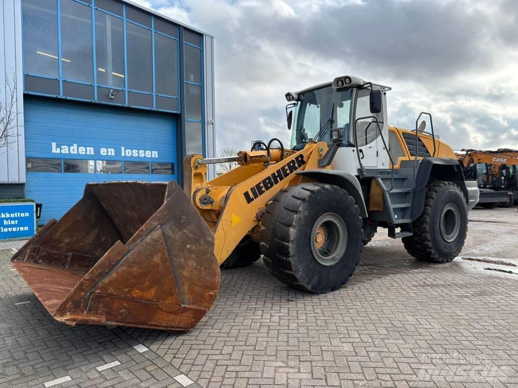 Liebherr L 566 Kolesové nakladače