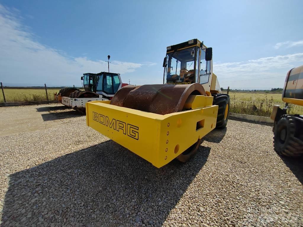 Bomag BW 225 D-3 Tandemové valce