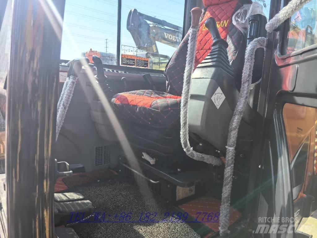 Doosan DX60 Pásové rýpadlá
