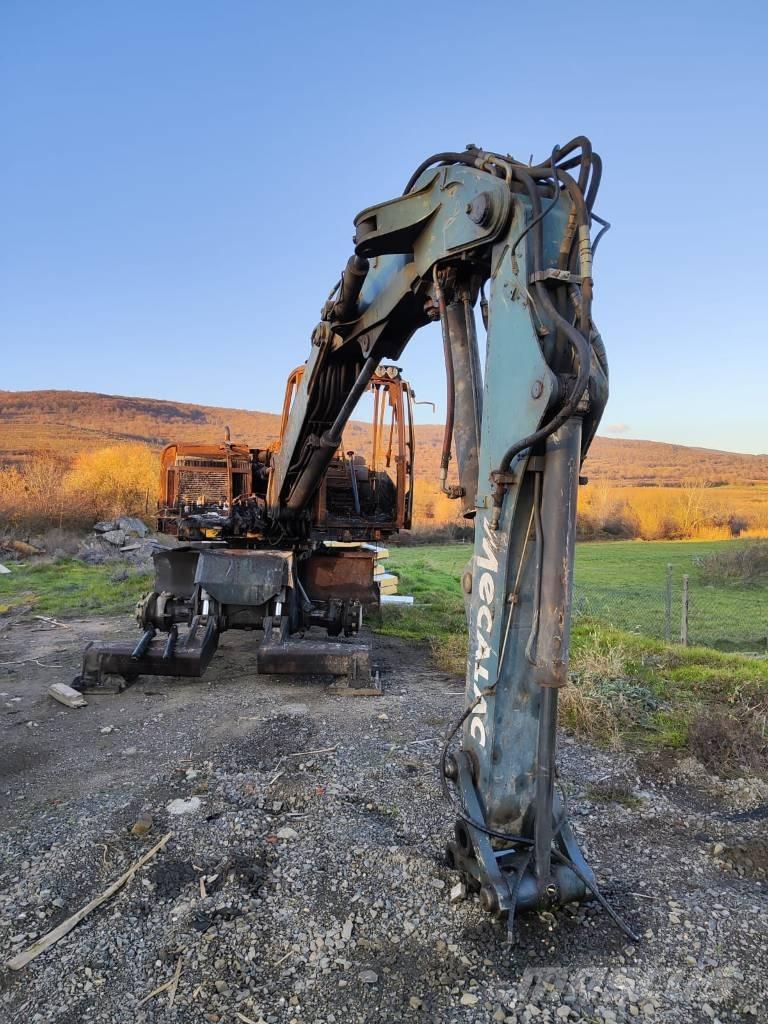 Mecalac 714MW Kolesové rýpadlá