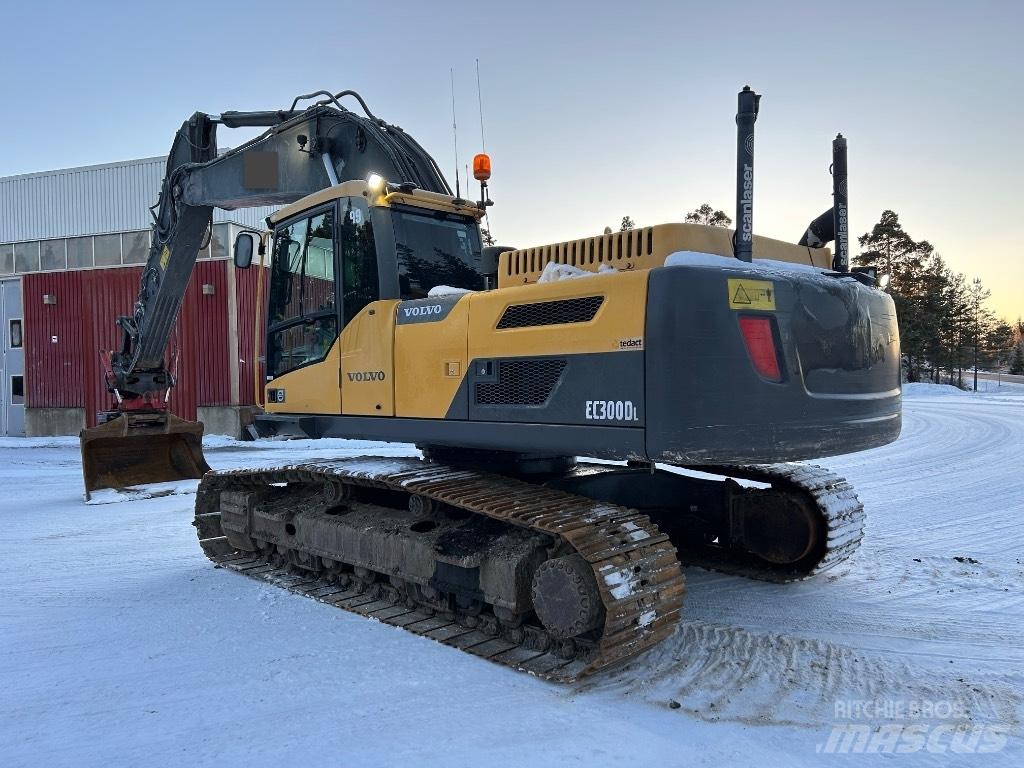 Volvo EC 300 D L Pásové rýpadlá