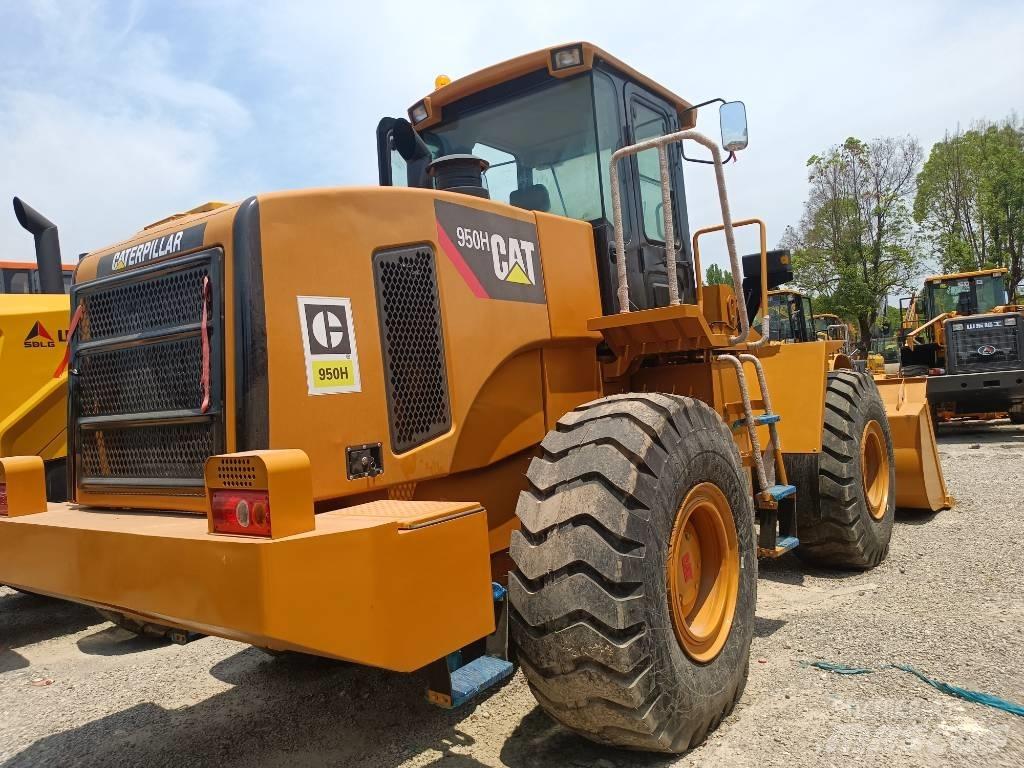 CAT 950H Kolesové nakladače