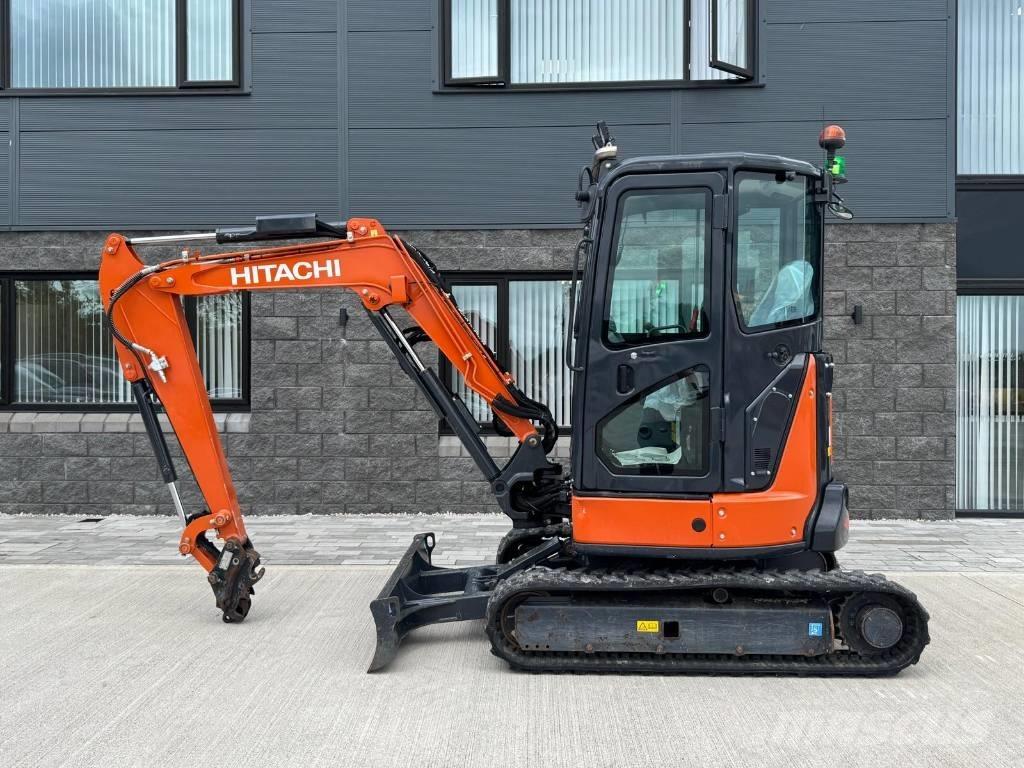 Hitachi ZX 33 U-6CLR Mini rýpadlá < 7t