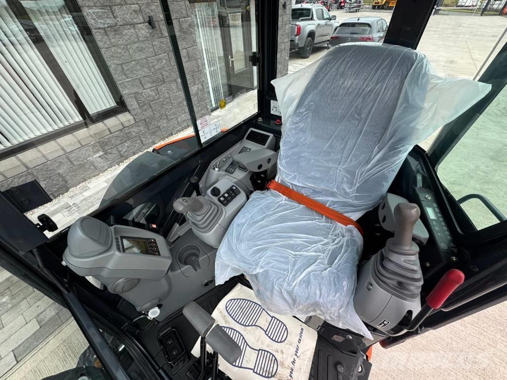 Hitachi ZX 33 U-6CLR Mini rýpadlá < 7t