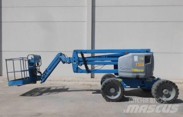 Genie Z45/25JRT Kĺbové plošiny