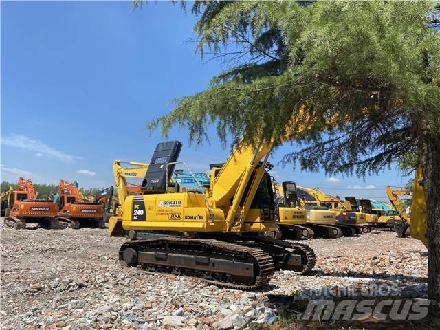 Komatsu PC240-8 Pásové rýpadlá