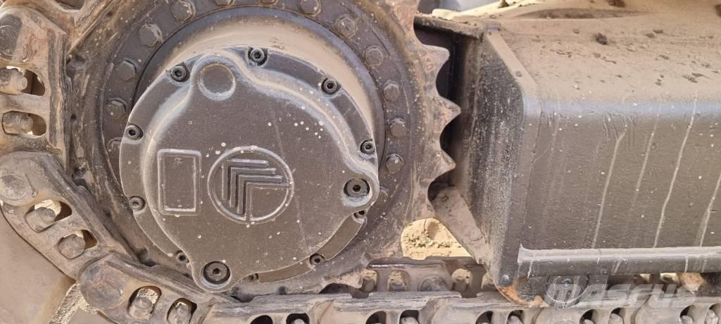 JCB JS 200 LC Pásové rýpadlá