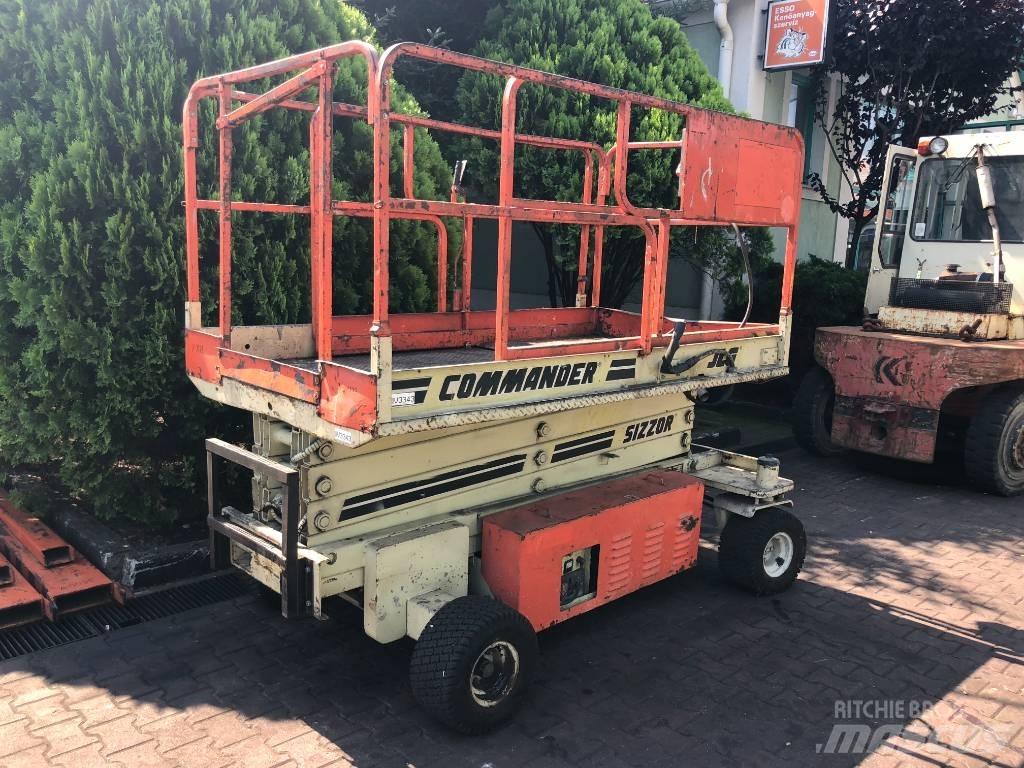 JLG CM2558    V-3343 Vertikálne stĺpové výťahy