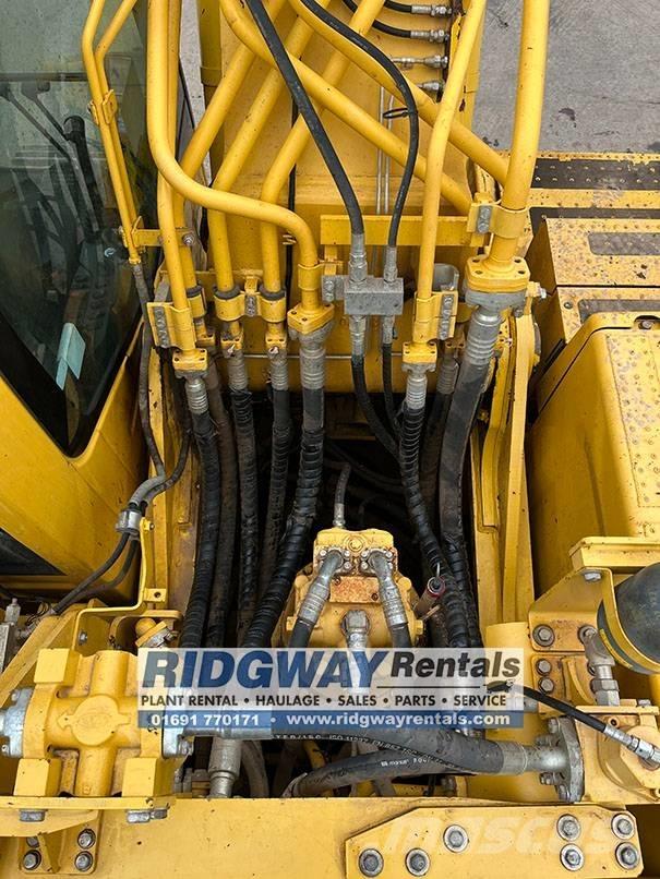 Komatsu PC 490 LC-11 Pásové rýpadlá