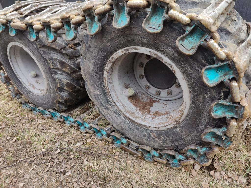 Komatsu 901 XC Harvestory