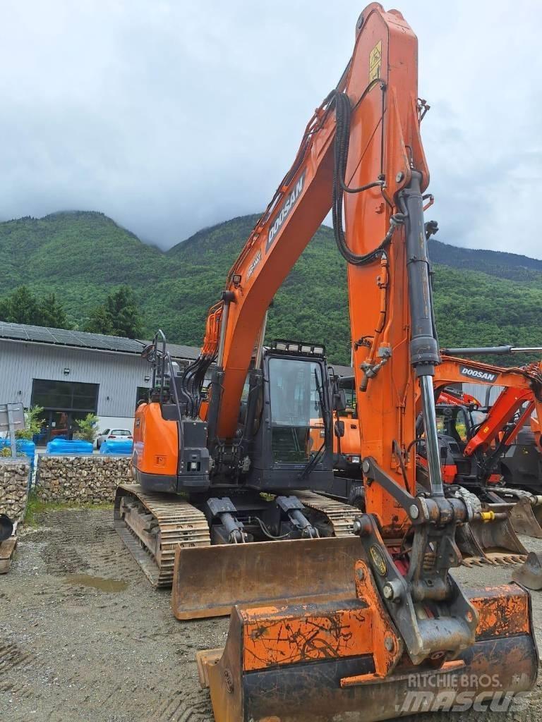 Doosan DX 140 LCR-7 Pásové rýpadlá