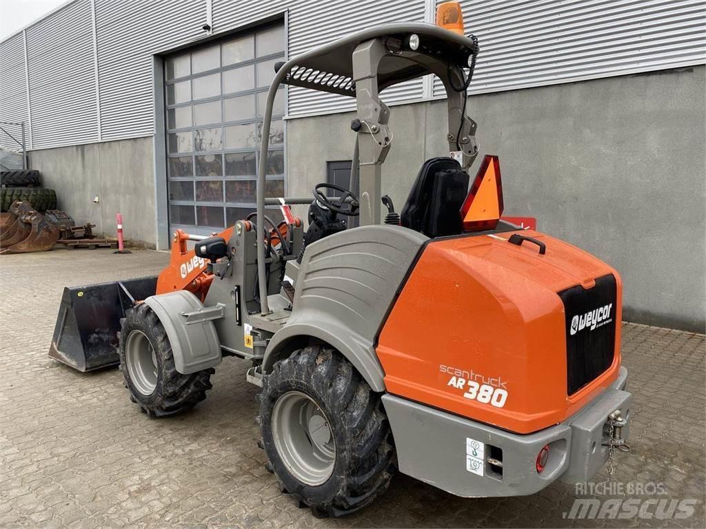Weycor AR380 Agrar Viacúčelové nakladače