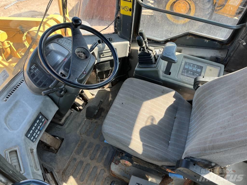 Komatsu WA 480 Kolesové nakladače