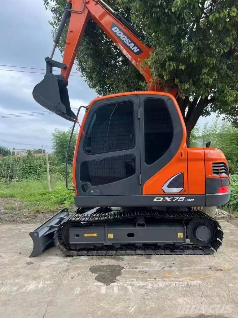 Doosan DX75 Mini rýpadlá < 7t
