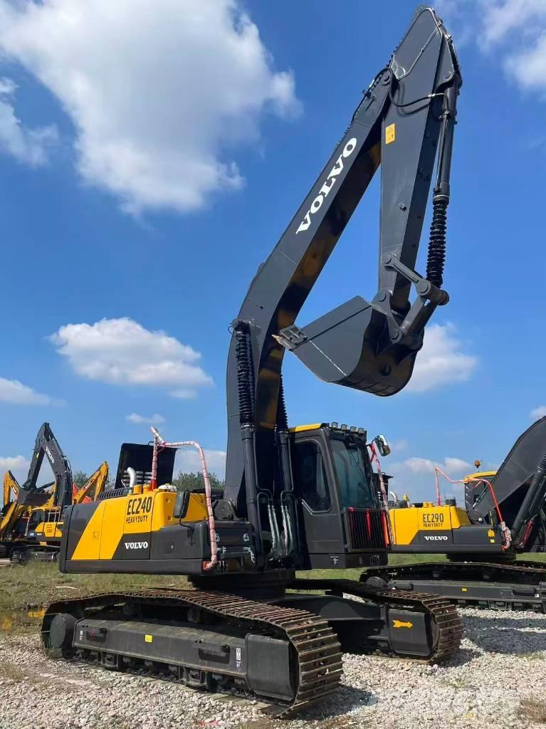 Volvo EC 240 Pásové rýpadlá