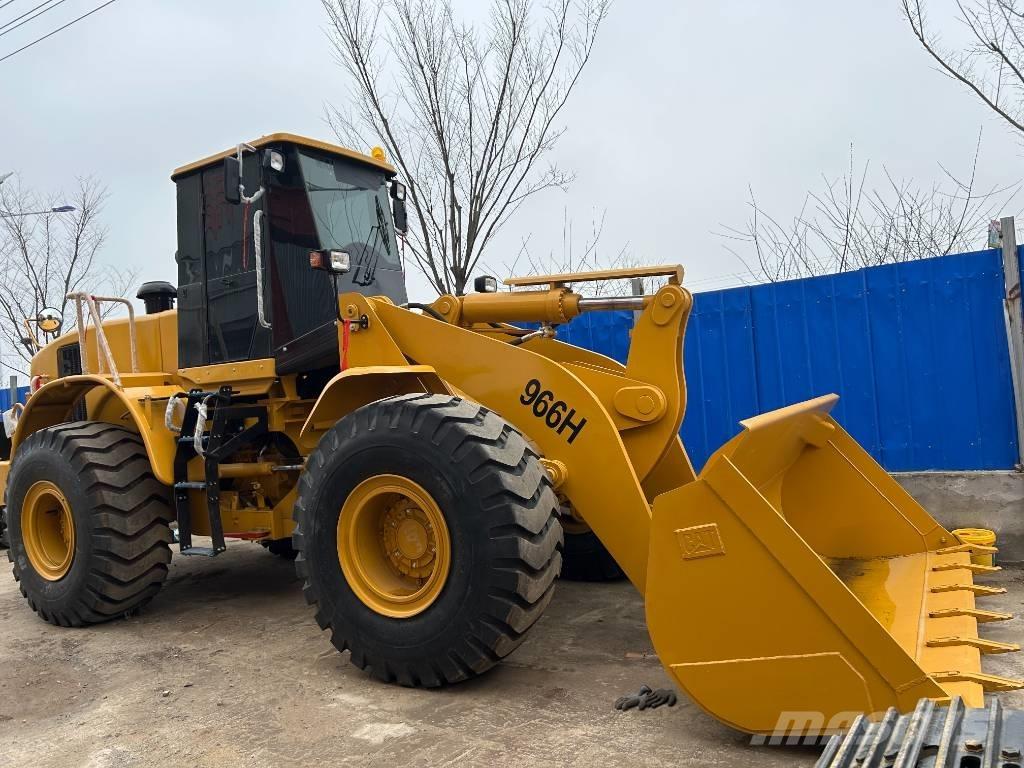 CAT 966 H Kolesové nakladače