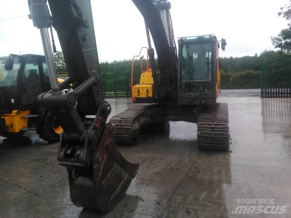 Volvo 210 C Pásové rýpadlá