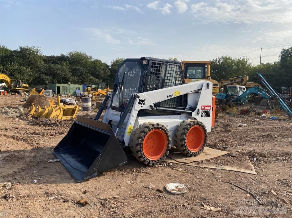 Bobcat S 300 Šmykom riadené nakladače