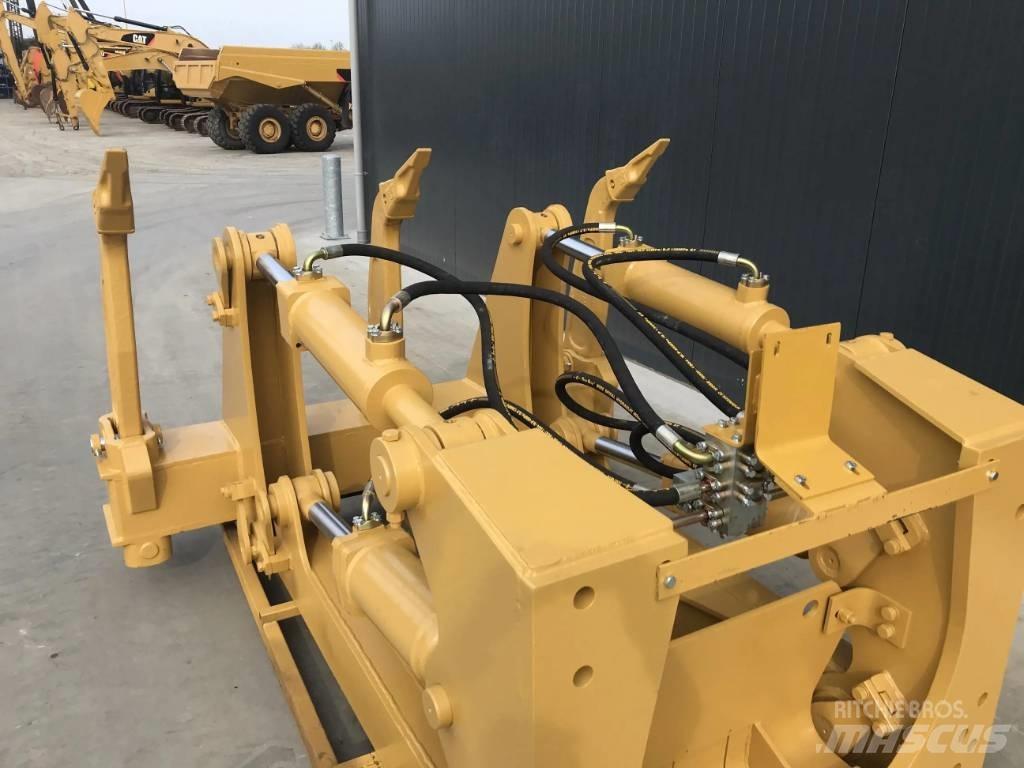 CAT D7H Rozrývače