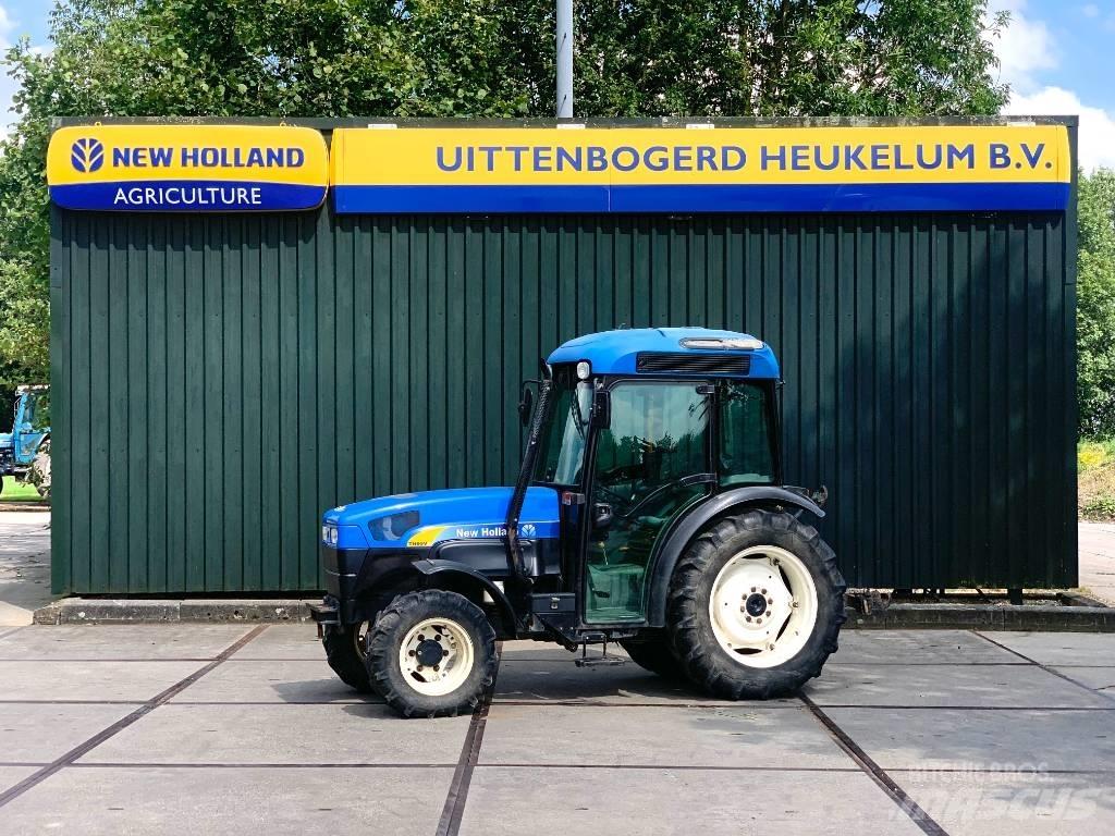 New Holland TN95VA Traktory
