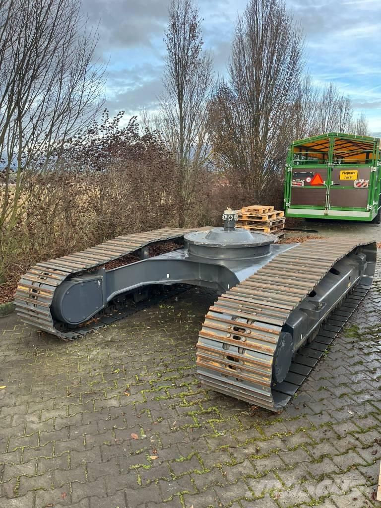 Develon DX 225 LC-7 Pásy, reťaze a podvozok