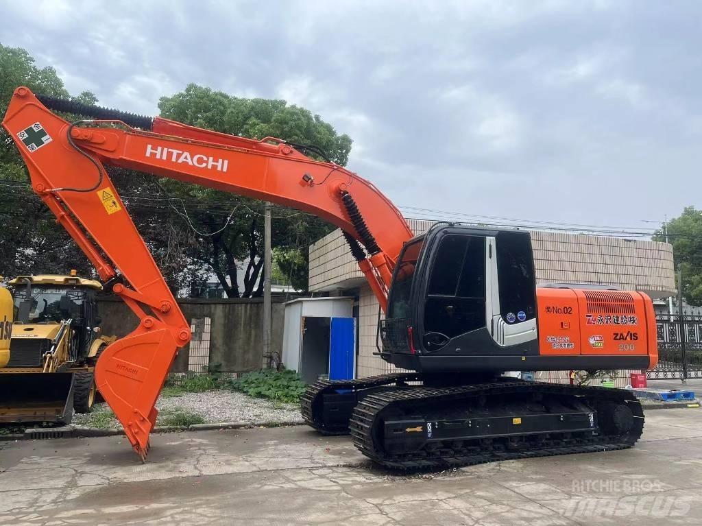 Hitachi ZX 200 Pásové rýpadlá