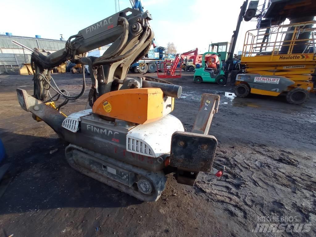 Finmac F16 Demolačné rýpadlá