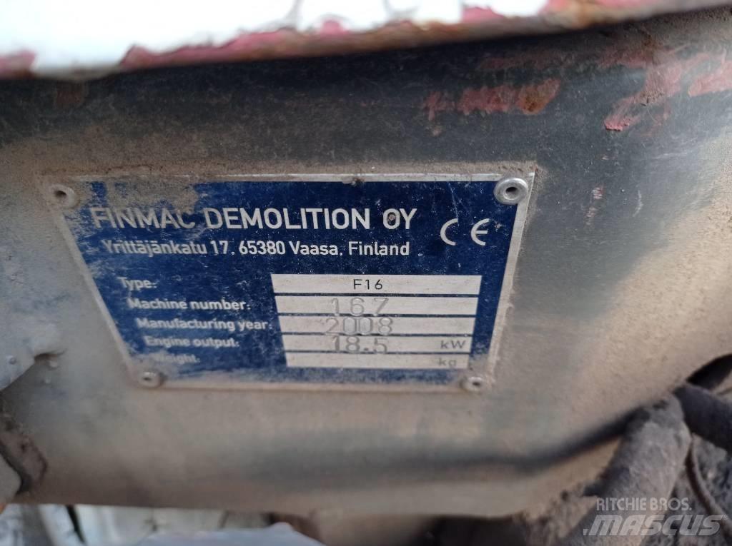 Finmac F16 Demolačné rýpadlá