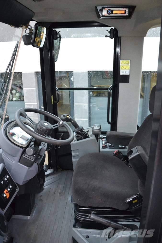 CAT 924 H Kolesové nakladače