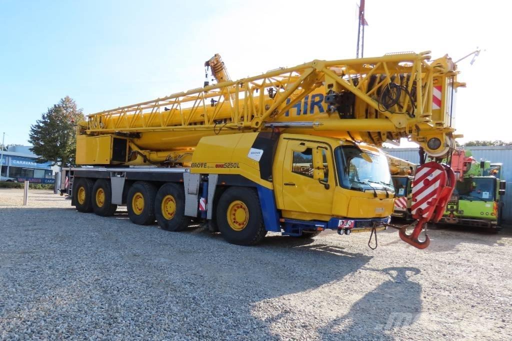 Grove GMK 5250 L Univerzálne terénne žeriavy