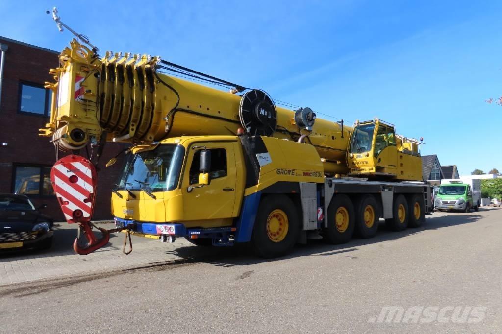 Grove GMK 5250 L Univerzálne terénne žeriavy