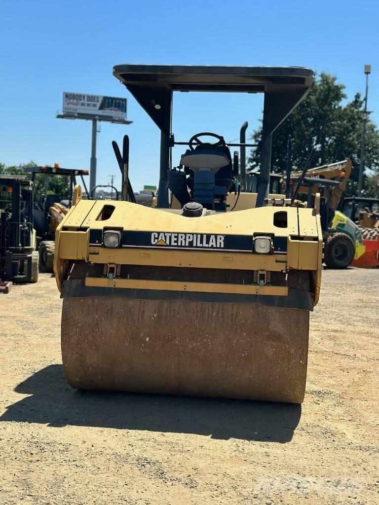 CAT CB 534 DXW Tandemové valce