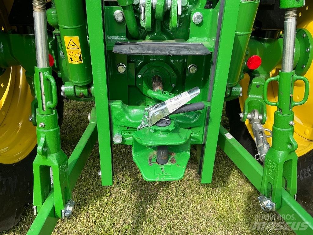 John Deere 5090 M Traktory