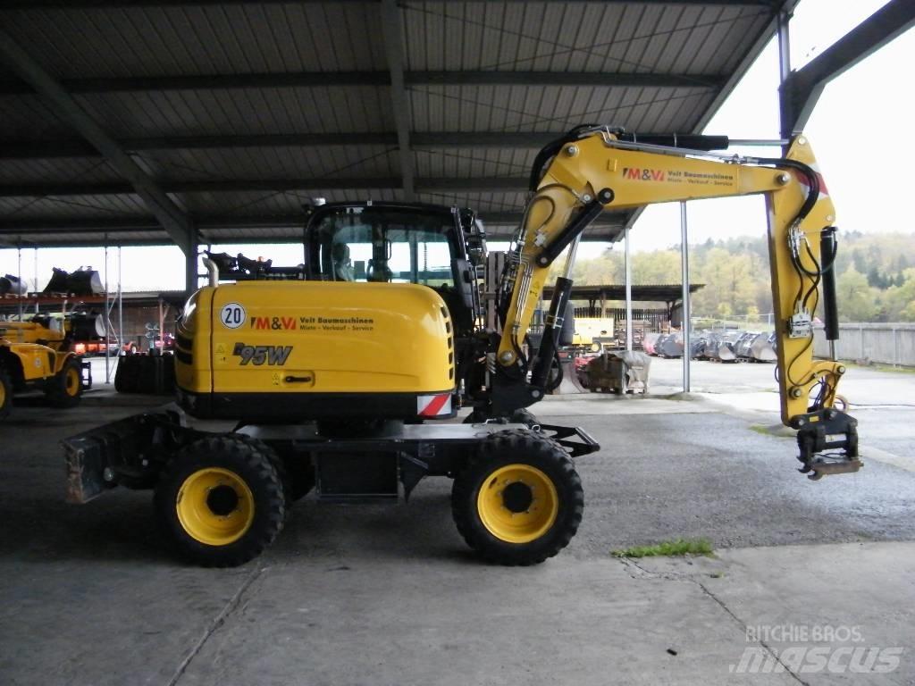 Yanmar B95W Kolesové rýpadlá