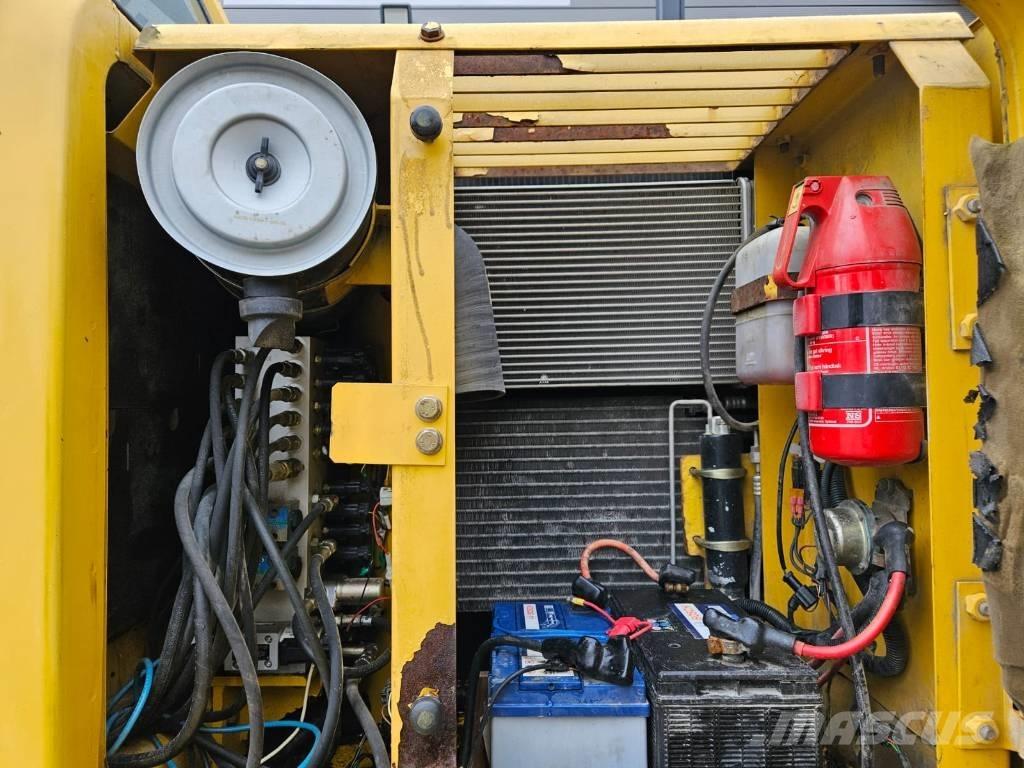 Komatsu PW 130ES-6K Kolesové rýpadlá