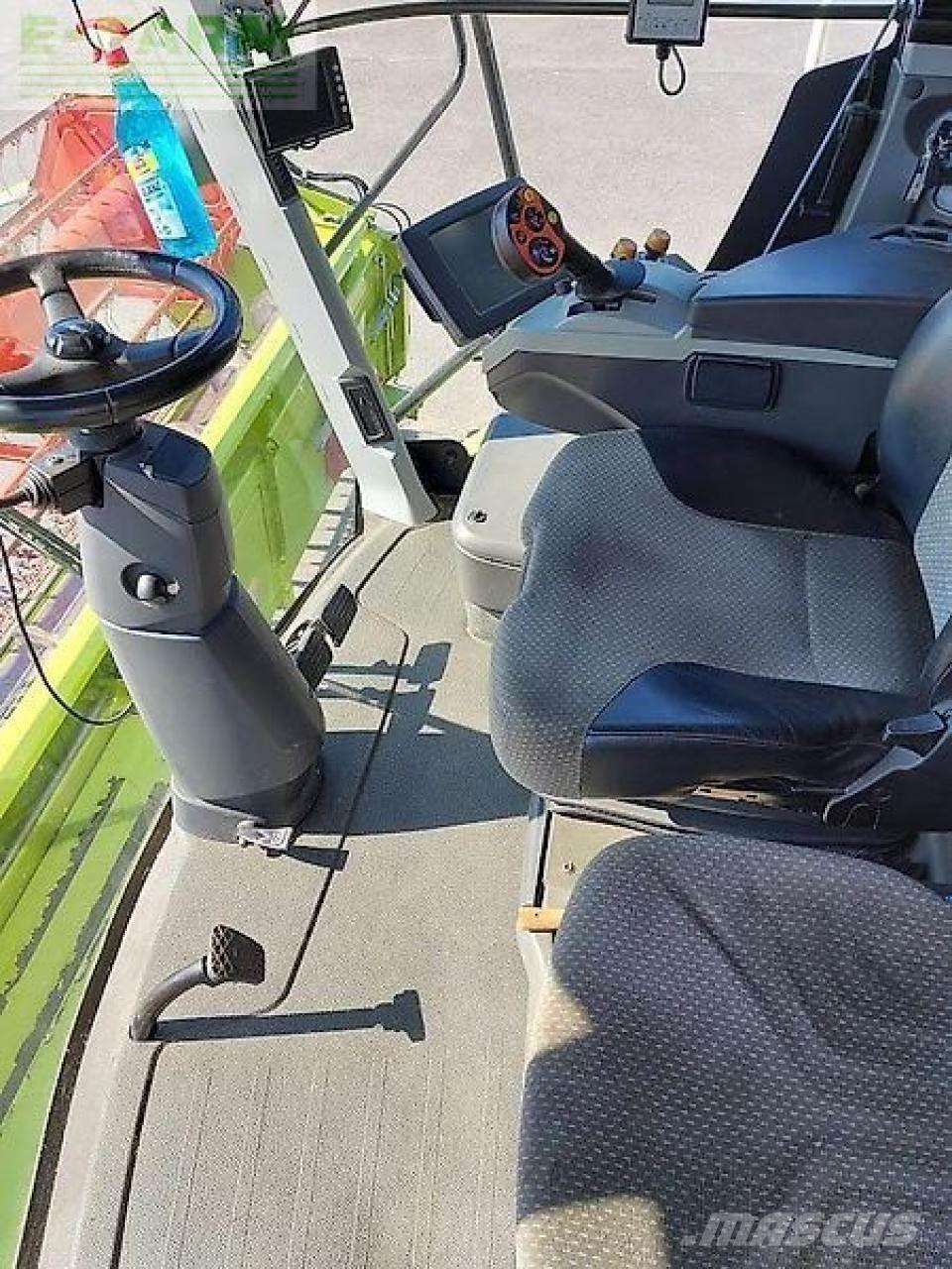 CLAAS lexion 750 Kombinované zberacie stroje