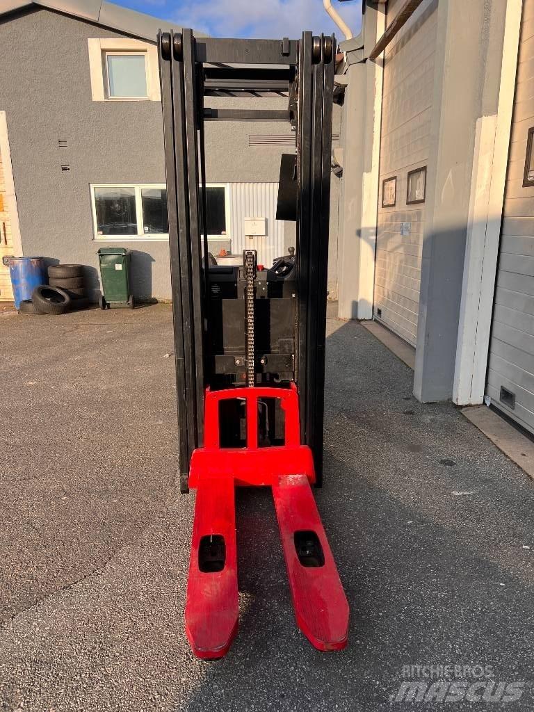 Hyster RS1.6 Samohybné vozíky