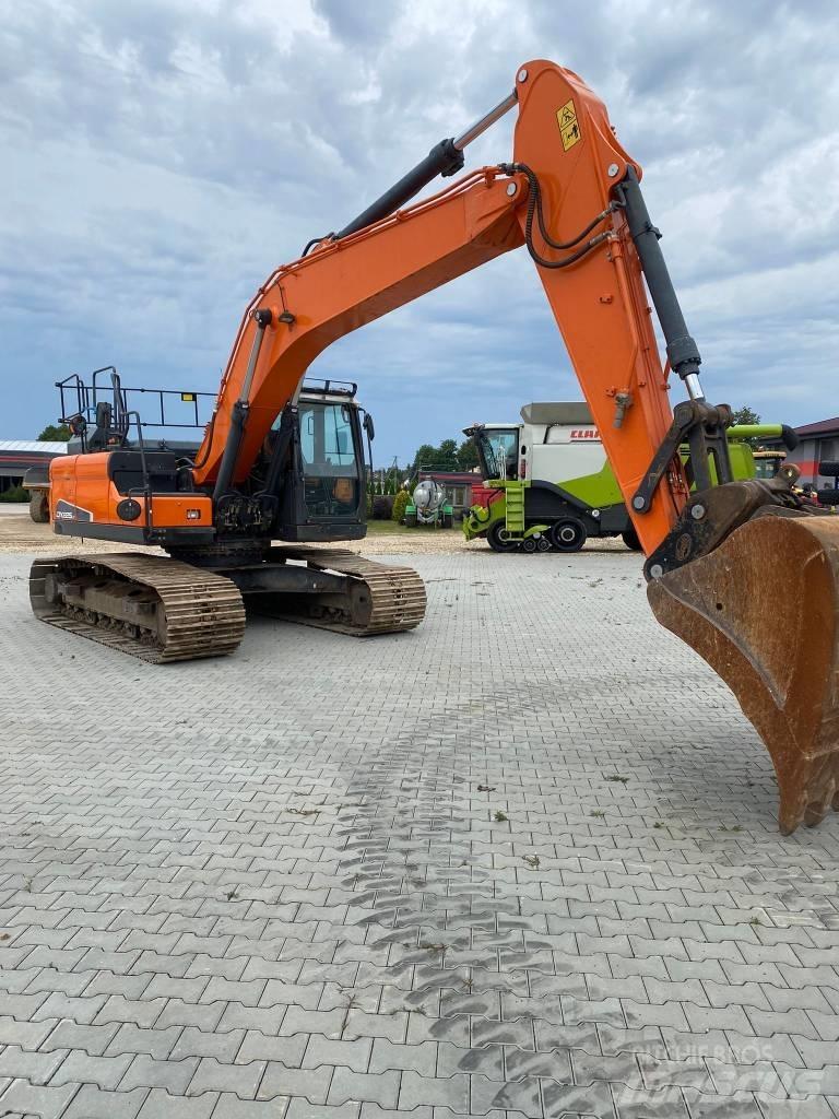 Doosan DX 225 LC Pásové rýpadlá