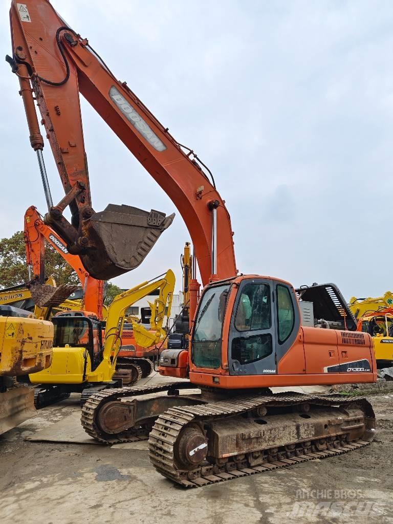 Doosan DX 300 LC Pásové rýpadlá